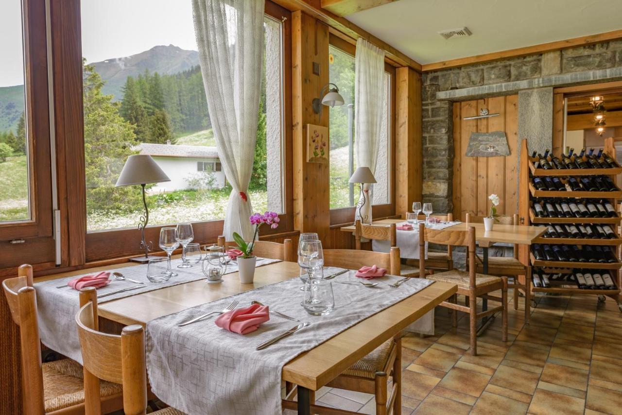 Au Bivouac de Napoléon et Spa Bourg-Saint-Pierre Extérieur photo